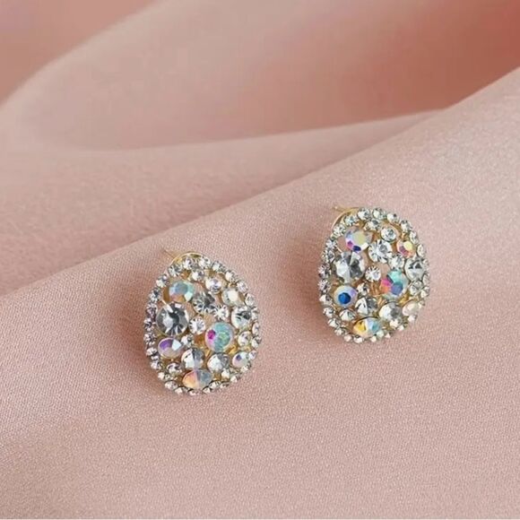 ✨ New crystal & rhinestone SPARKLING ✨ cluster earrings ✨ - Picture 4 of 8